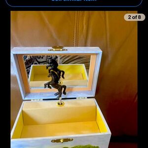 Enchantmints Horse Ranch Music Box
Equestrian Jewelry Drawers Works